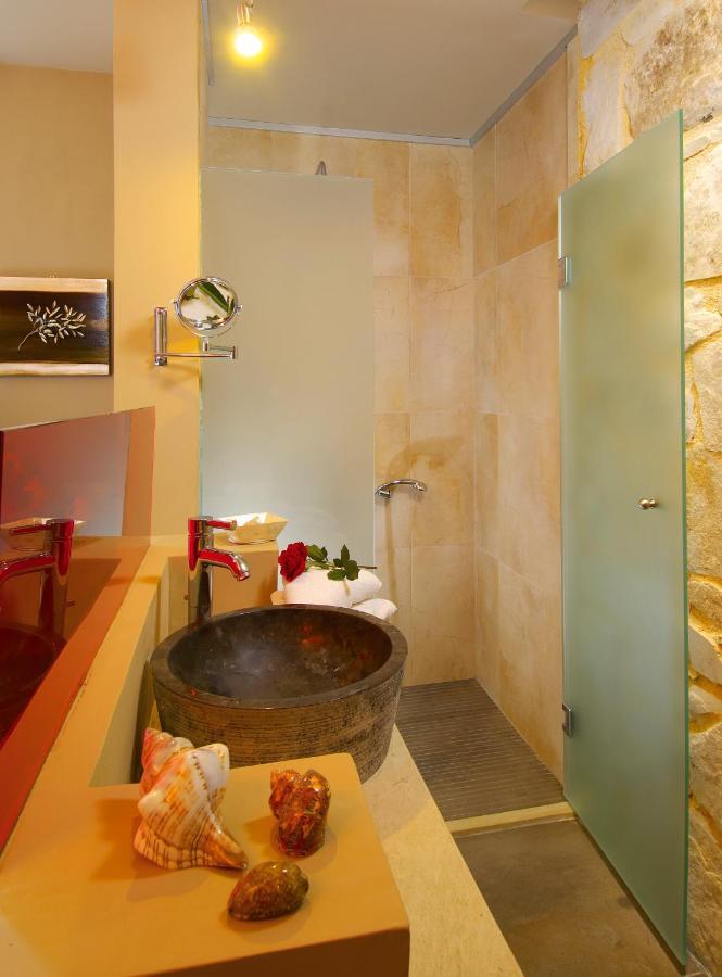 Mistral Hotel - For Solo Travelers Maleme  Exterior photo