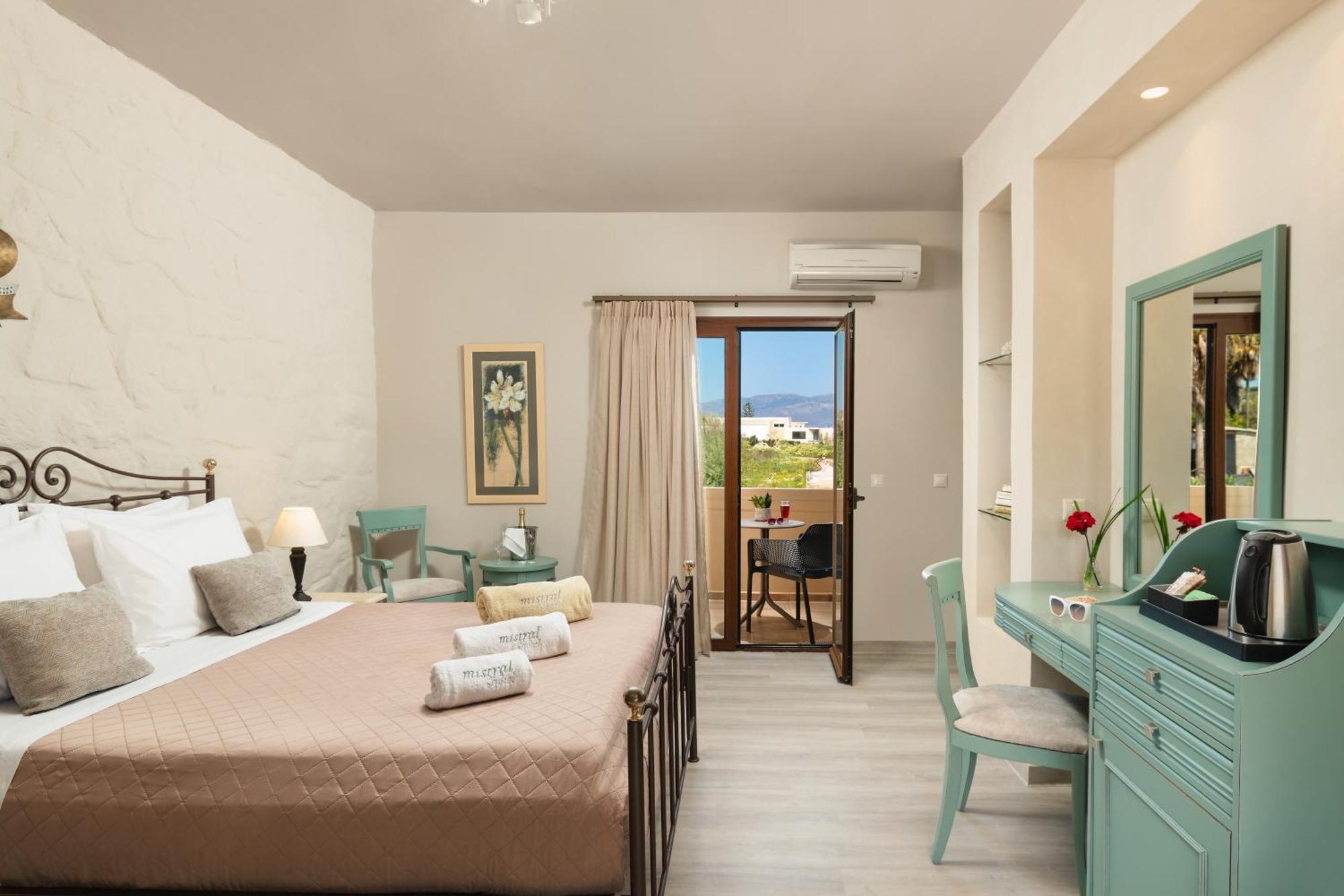 Mistral Hotel - For Solo Travelers Maleme  Exterior photo