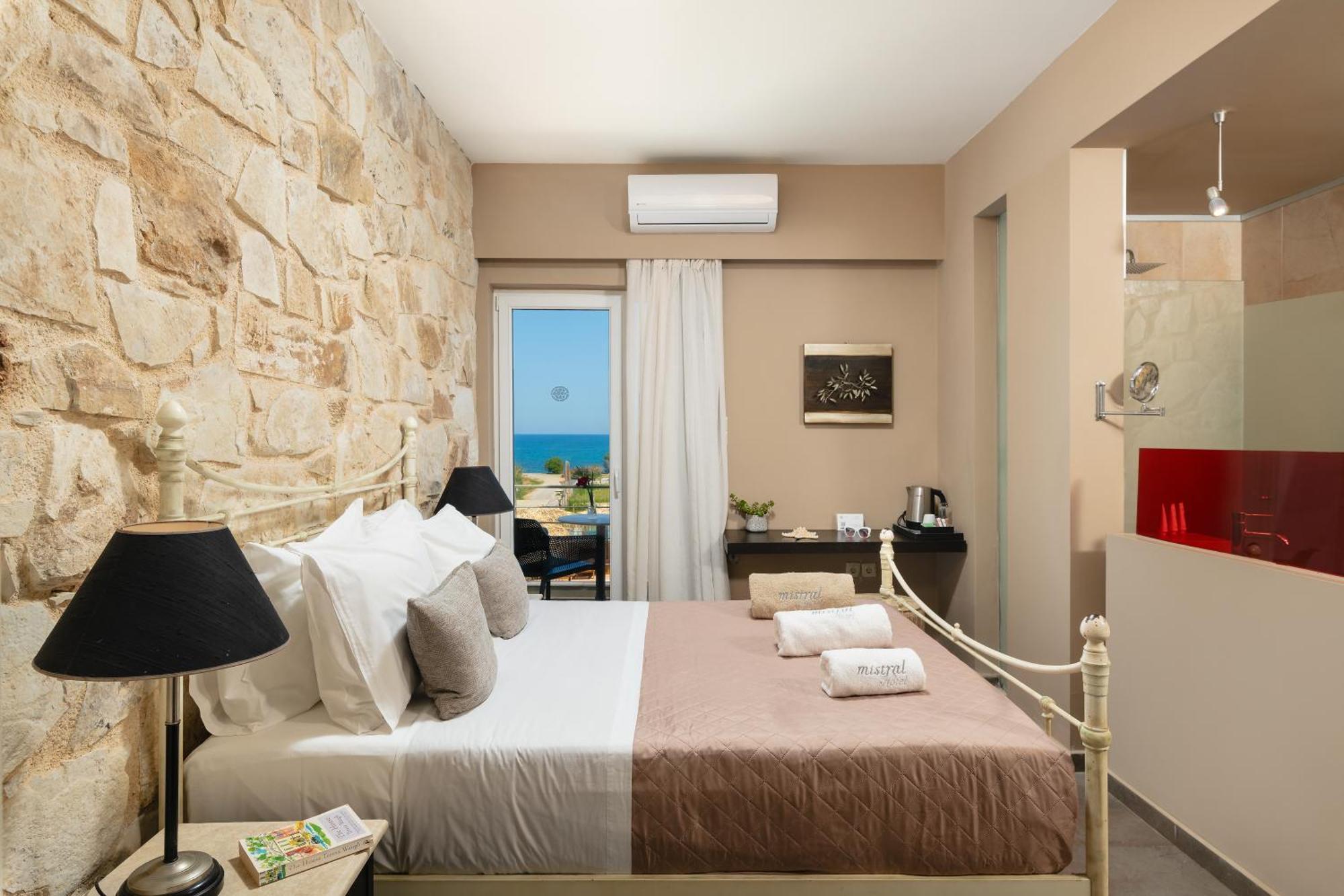 Mistral Hotel - For Solo Travelers Maleme  Exterior photo
